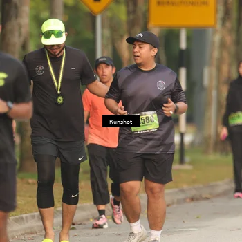 Runner Photo 5630416