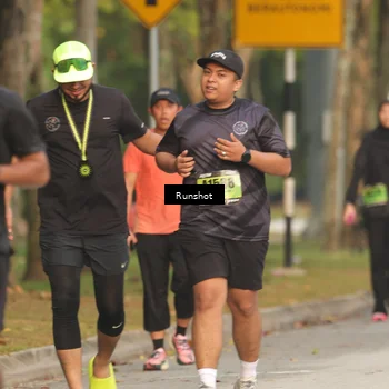 Runner Photo 5630421