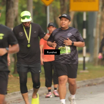 Runner Photo 5630423