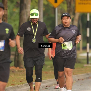 Runner Photo 5630437