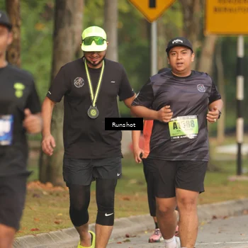 Runner Photo 5630440