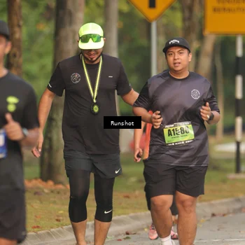 Runner Photo 5630443