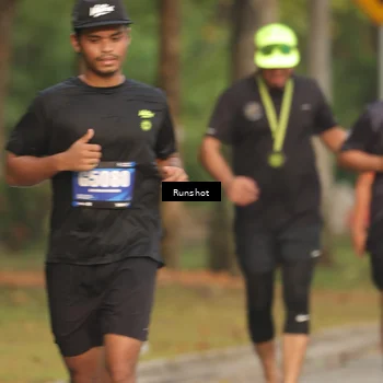 Runner Photo 5630447