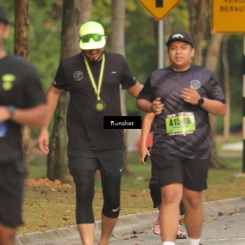 Runner Photo 5630453