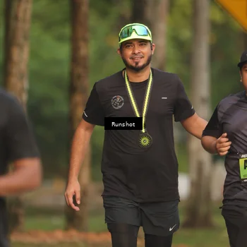 Runner Photo 5630475
