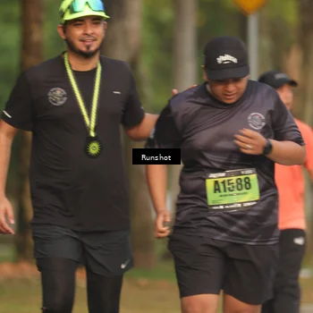 Runner Photo 5630509