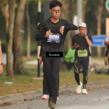 Runner Photo 5630536