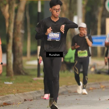 Runner Photo 5630537