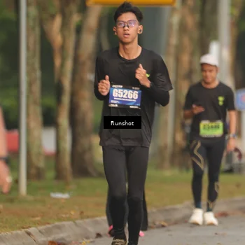 Runner Photo 5630575