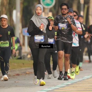 Runner Photo 5630657