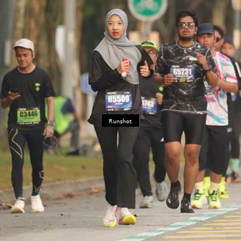 Runner Photo 5630672