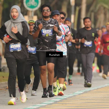 Runner Photo 5630673