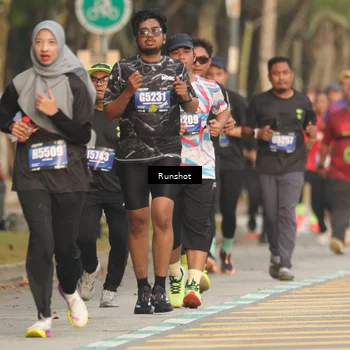 Runner Photo 5630678