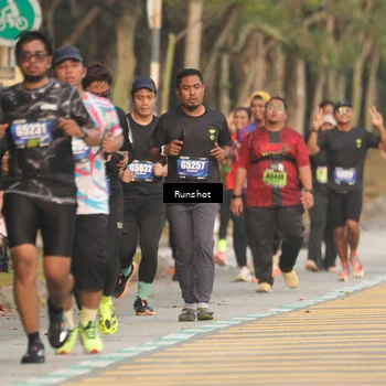 Runner Photo 5630700