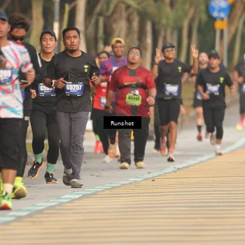 Runner Photo 5630715