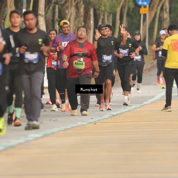 Runner Photo 5630722