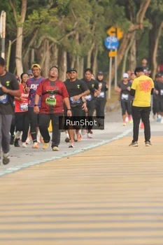 Runner Photo 5630739