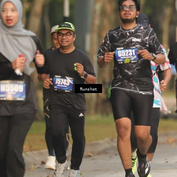 Runner Photo 5630816