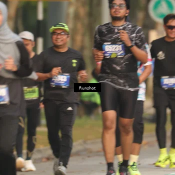 Runner Photo 5630835