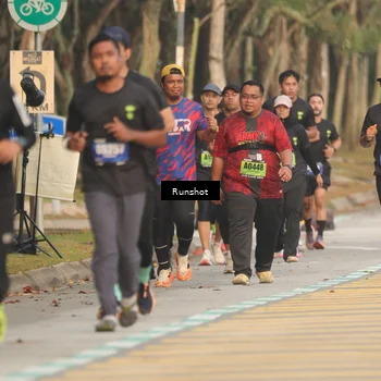 Runner Photo 5630842