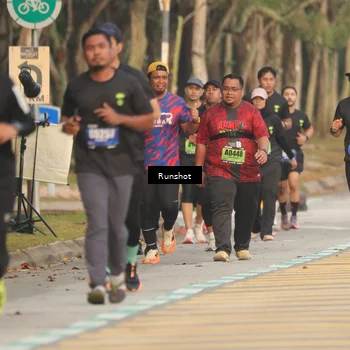 Runner Photo 5630843