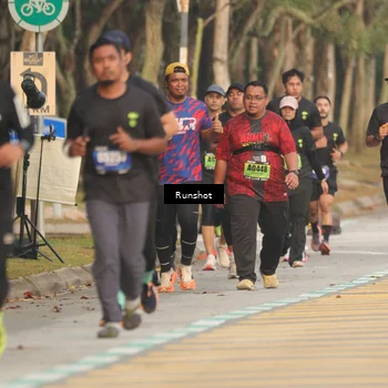 Runner Photo 5630844