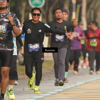 Runner Photo 5630848