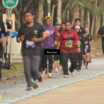 Runner Photo 5630849