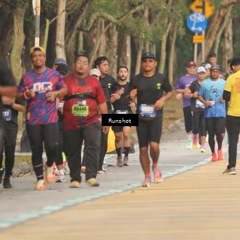 Runner Photo 5630867