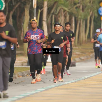 Runner Photo 5630911