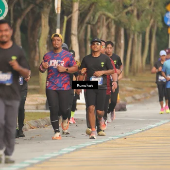 Runner Photo 5630916