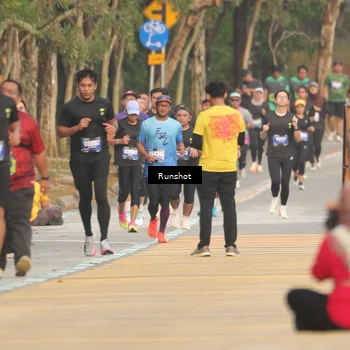 Runner Photo 5630938