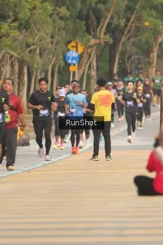 Runner Photo 5630942