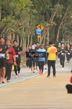 Runner Photo 5630965