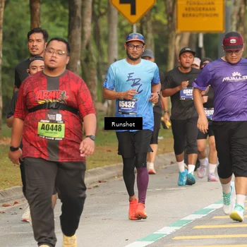 Runner Photo 5631343