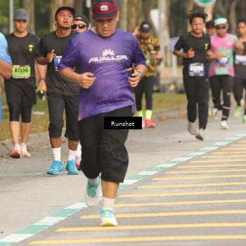 Runner Photo 5631370