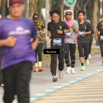 Runner Photo 5631406