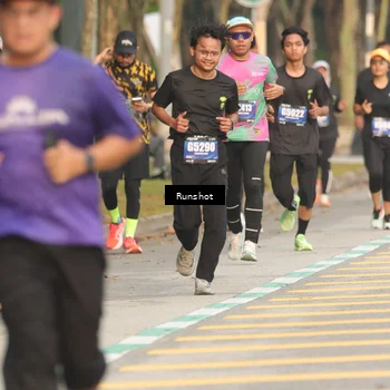 Runner Photo 5631410