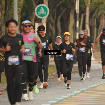 Runner Photo 5631425