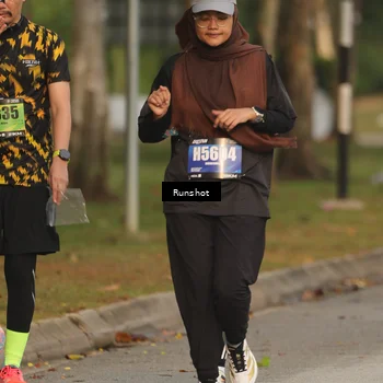 Runner Photo 5631640