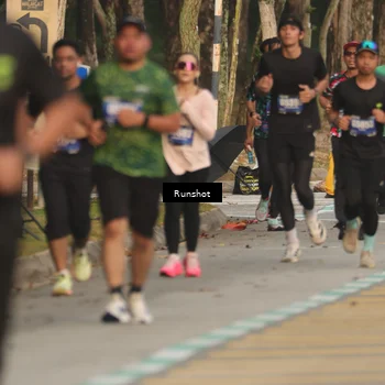 Runner Photo 5631682
