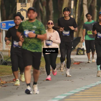 Runner Photo 5631737