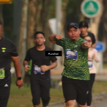 Runner Photo 5631870
