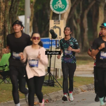 Runner Photo 5631942