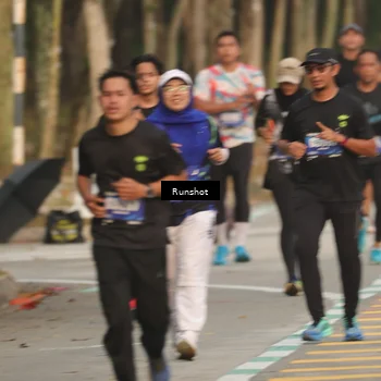 Runner Photo 5632115