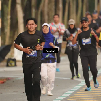 Runner Photo 5632134