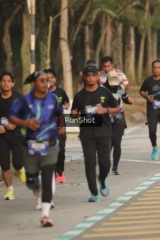 Runner Photo 5632211