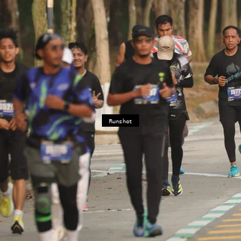Runner Photo 5632216