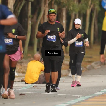 Runner Photo 5632232