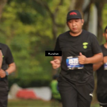 Runner Photo 5632335